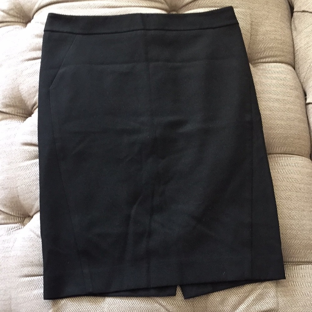 Ann teylor loft skirt size 2 Petite